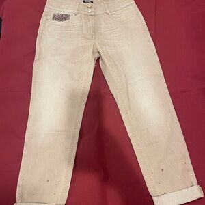 Stylish Beige Women's Cropped Jeans